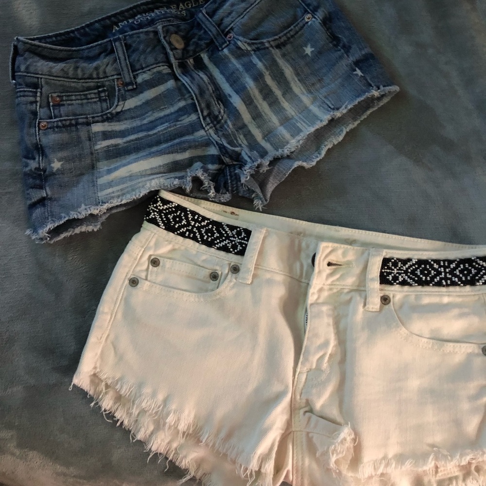 2- American Eagle stretch mid rise shorts